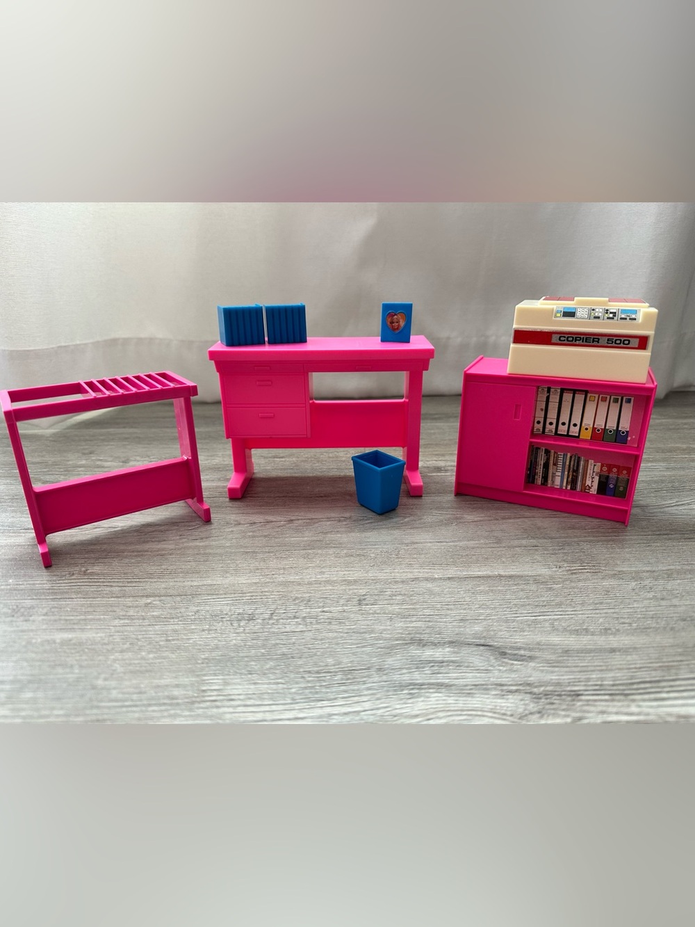 Barbie vintage office suite - 8 piece set
